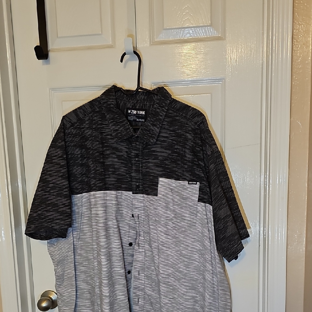 Zoo York Two-Tone Black and Gray Button-Down Shirt